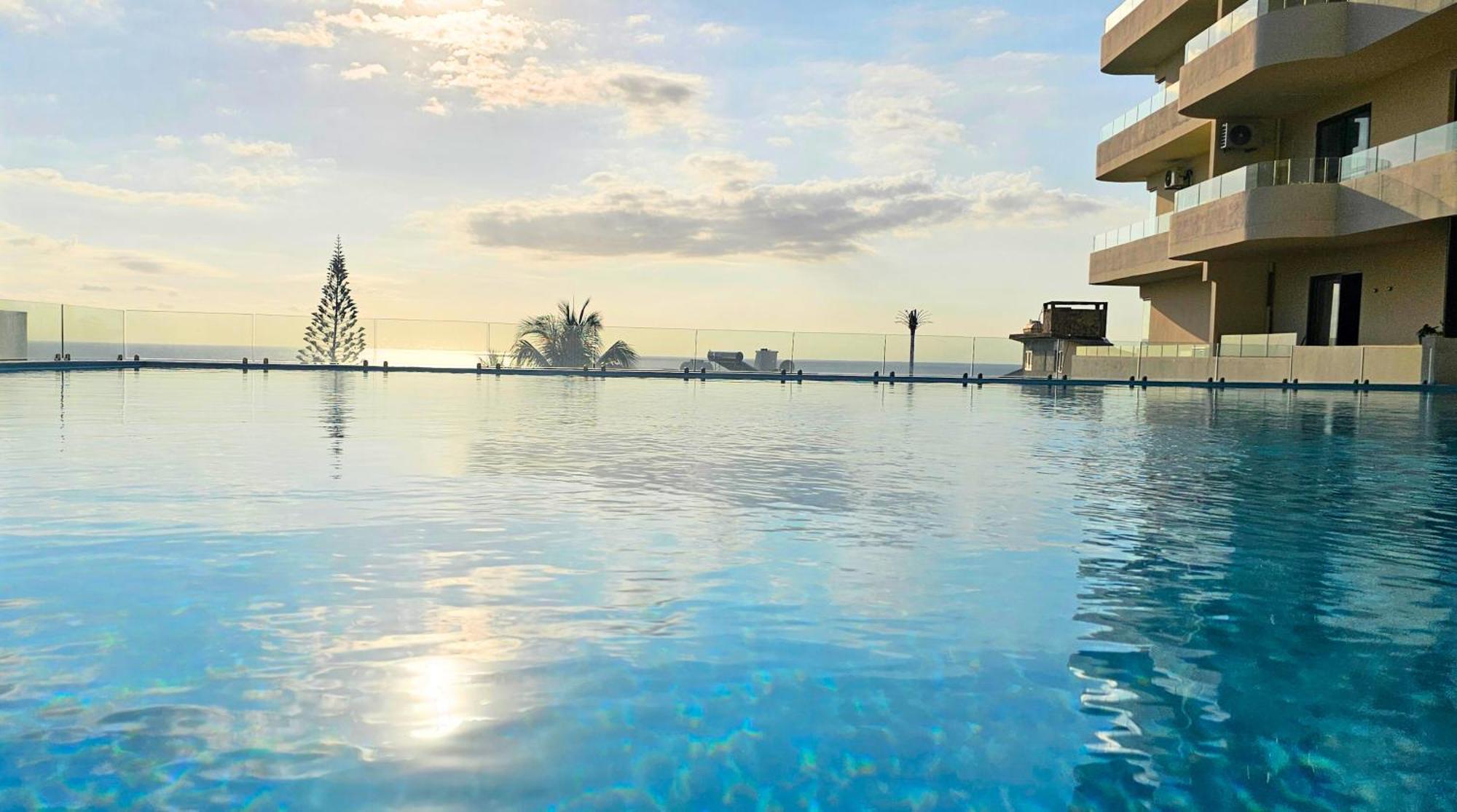 Ferienwohnung Zen Retreat With Stunning Sea Views And Sunsets Flic-en-Flacq Exterior foto